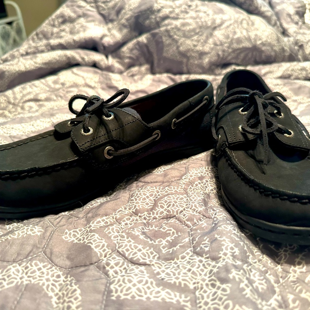 Women’s size 8.5 black Sperry Top-siders - very gently worn